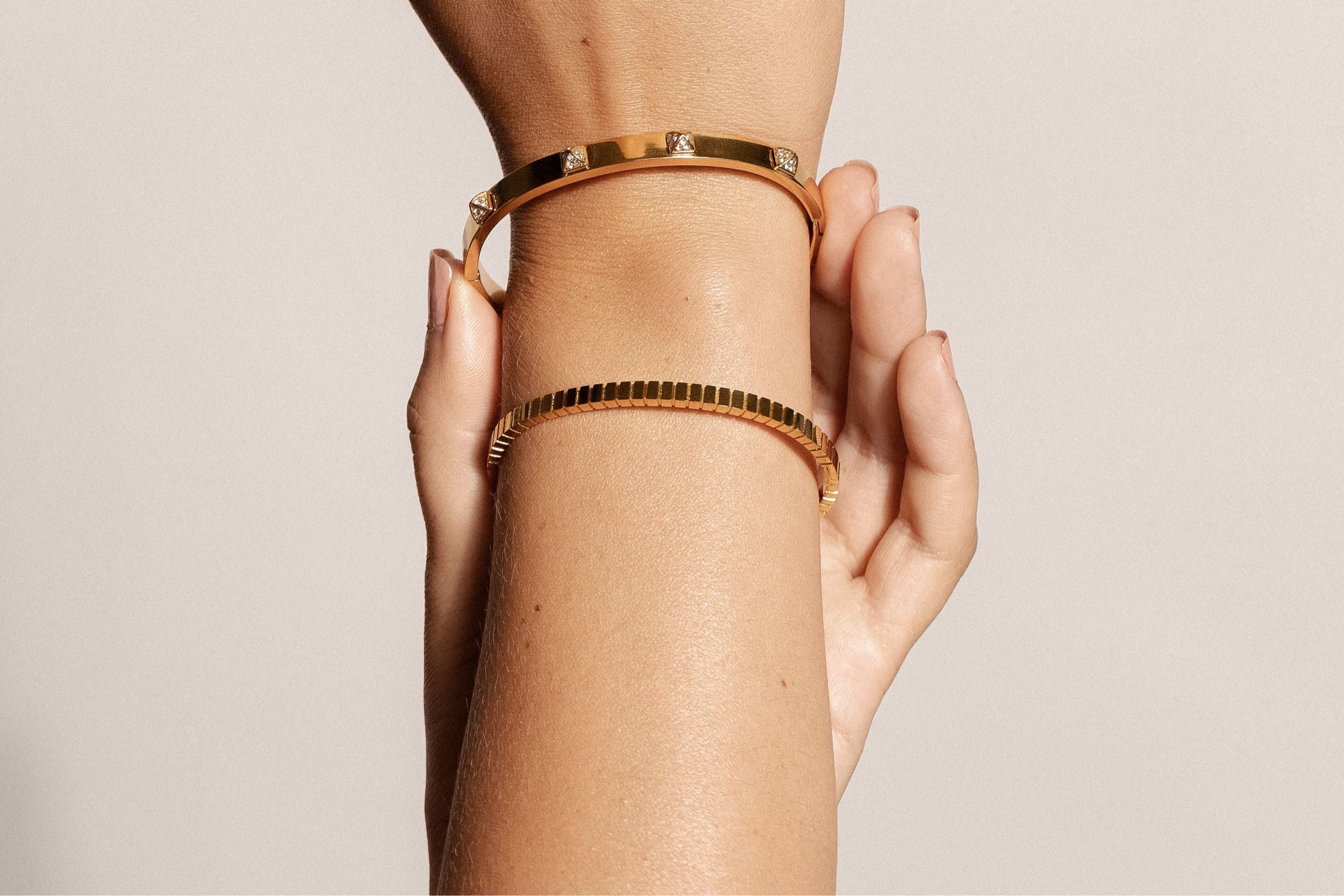 Biotope Bangle SMOKE – SIRI SIRI | シリシリ
