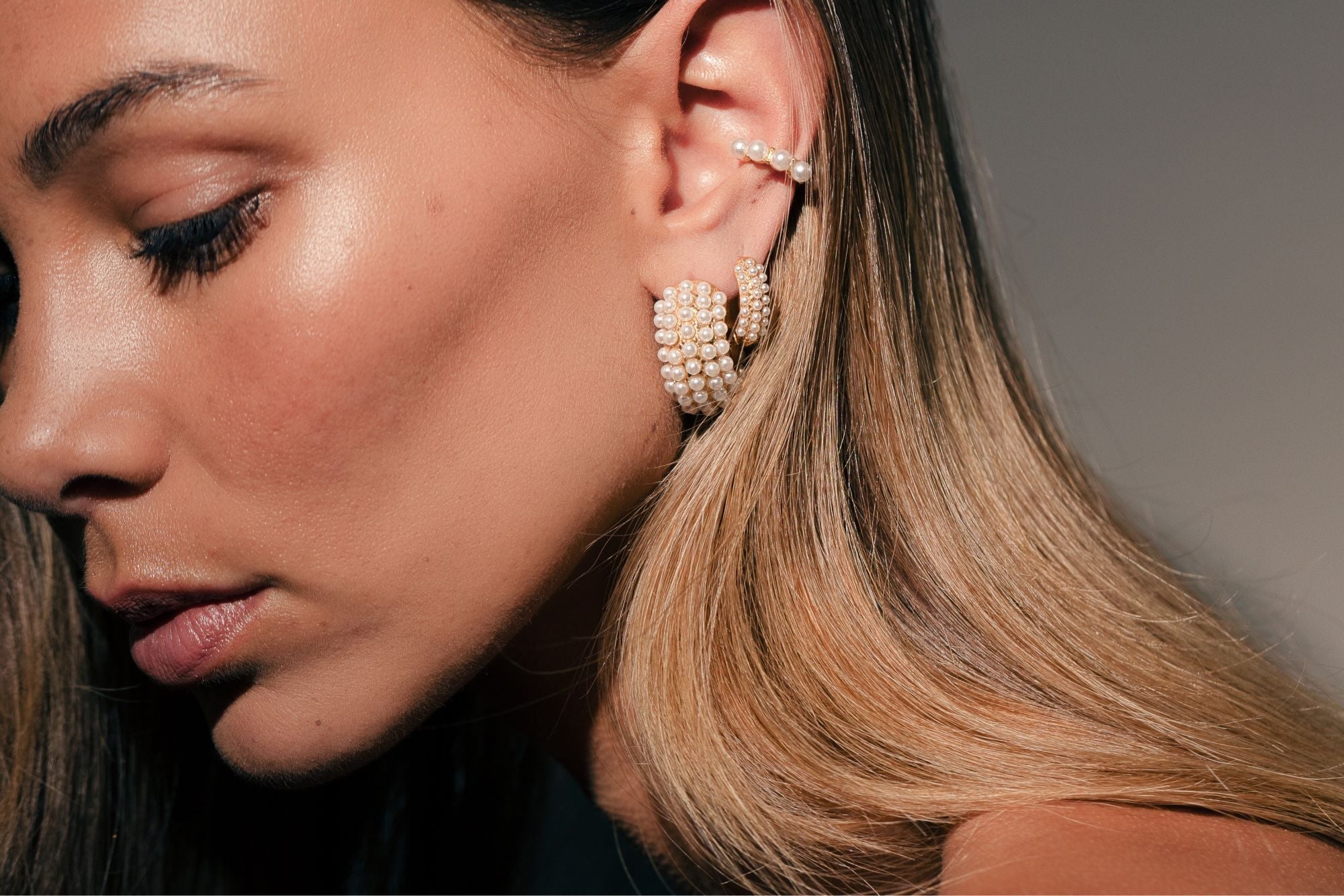Silk & Steel Gifts Under $200