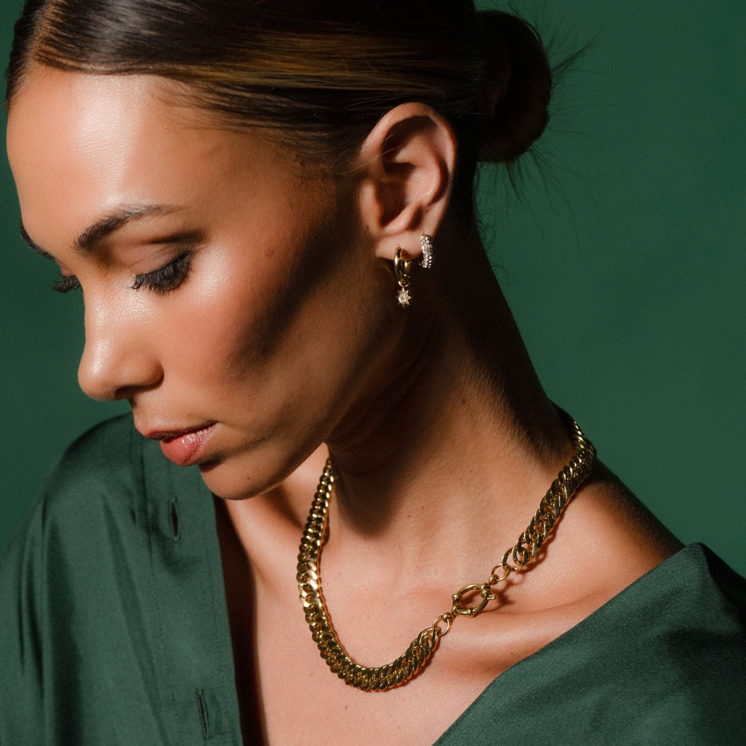 Silk & Steel Nova necklace with cubic zirconia in 14k gold-plated stainless steel.