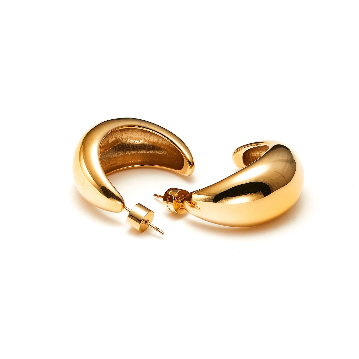 Dynamic Large Hoop Earrings in 14k gold-plated stainless steel | Silk & Steel Jewellery