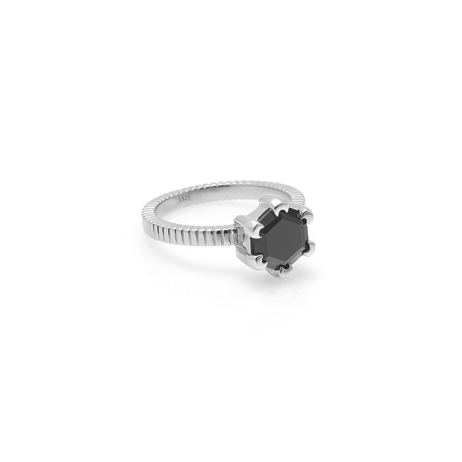 Silk & Steel Harmony solitaire ring with black spinel in rhodium-plated sterling silver.