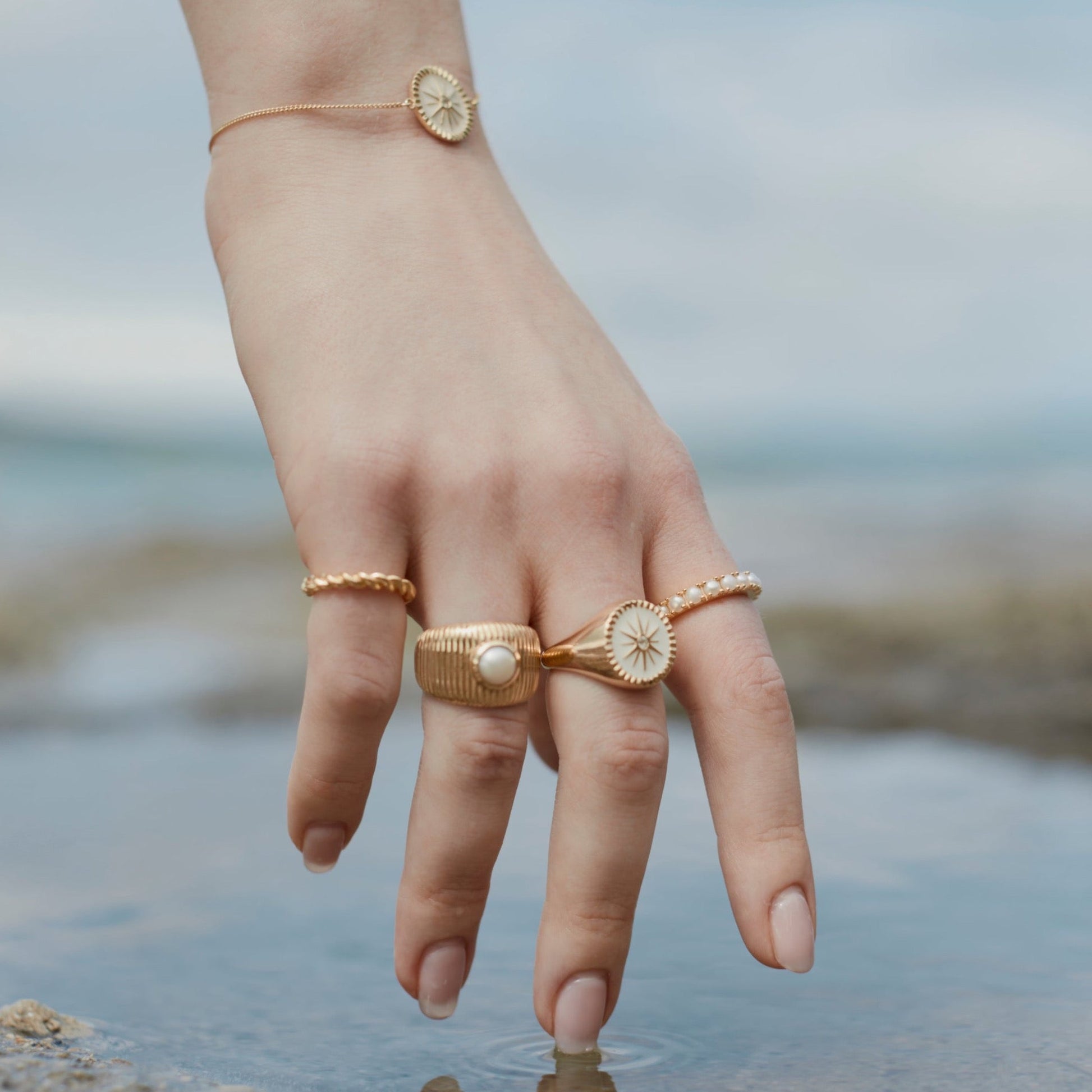Silk & Steel Jewellery Guiding Star Bracelet White Enamel + Gold