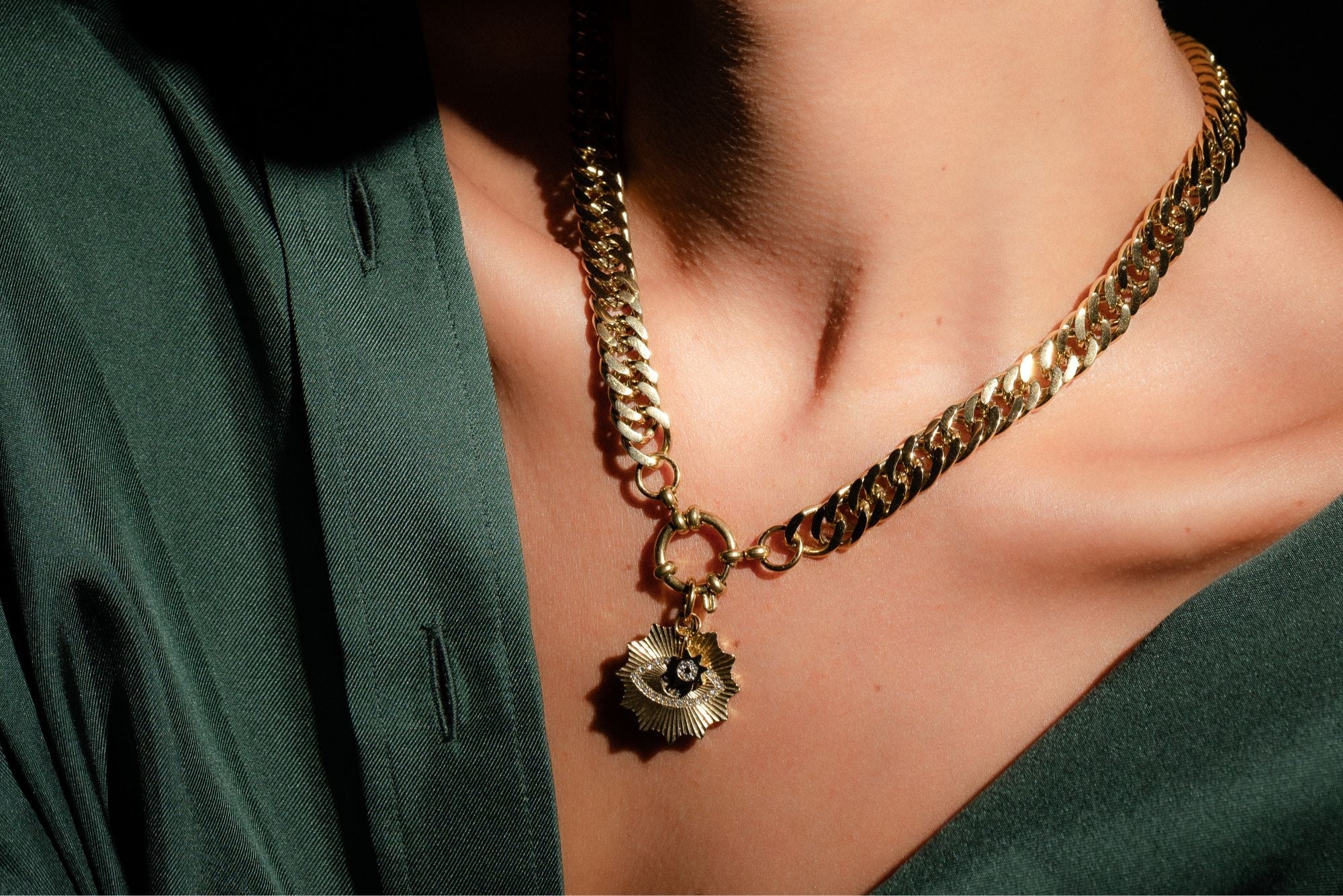 Nova Necklace with Star Pendant in 14k gold-plated stainless steel with cubic zirconias