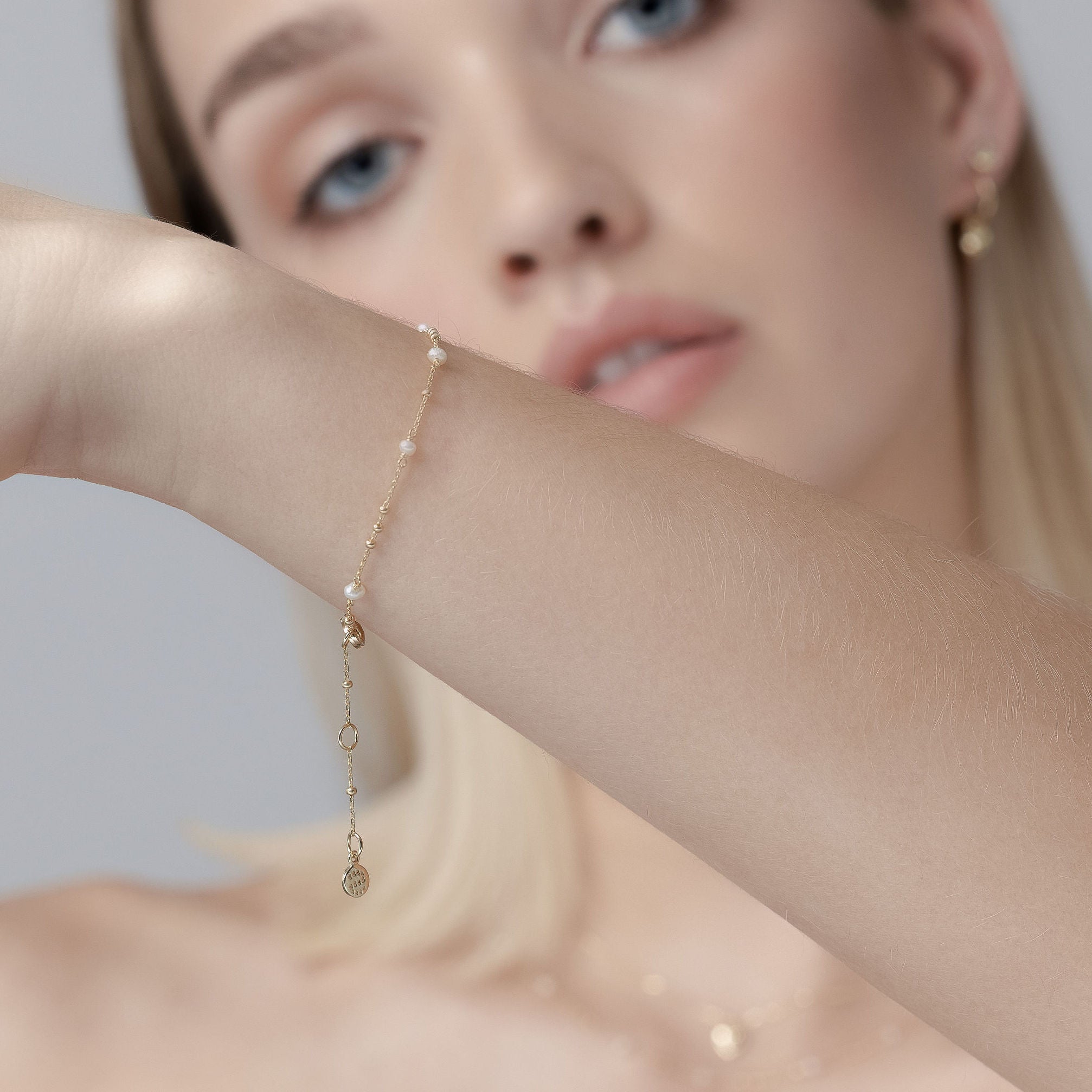 Superfine Dotty Bracelet in sterling silver with freshwater pearls
