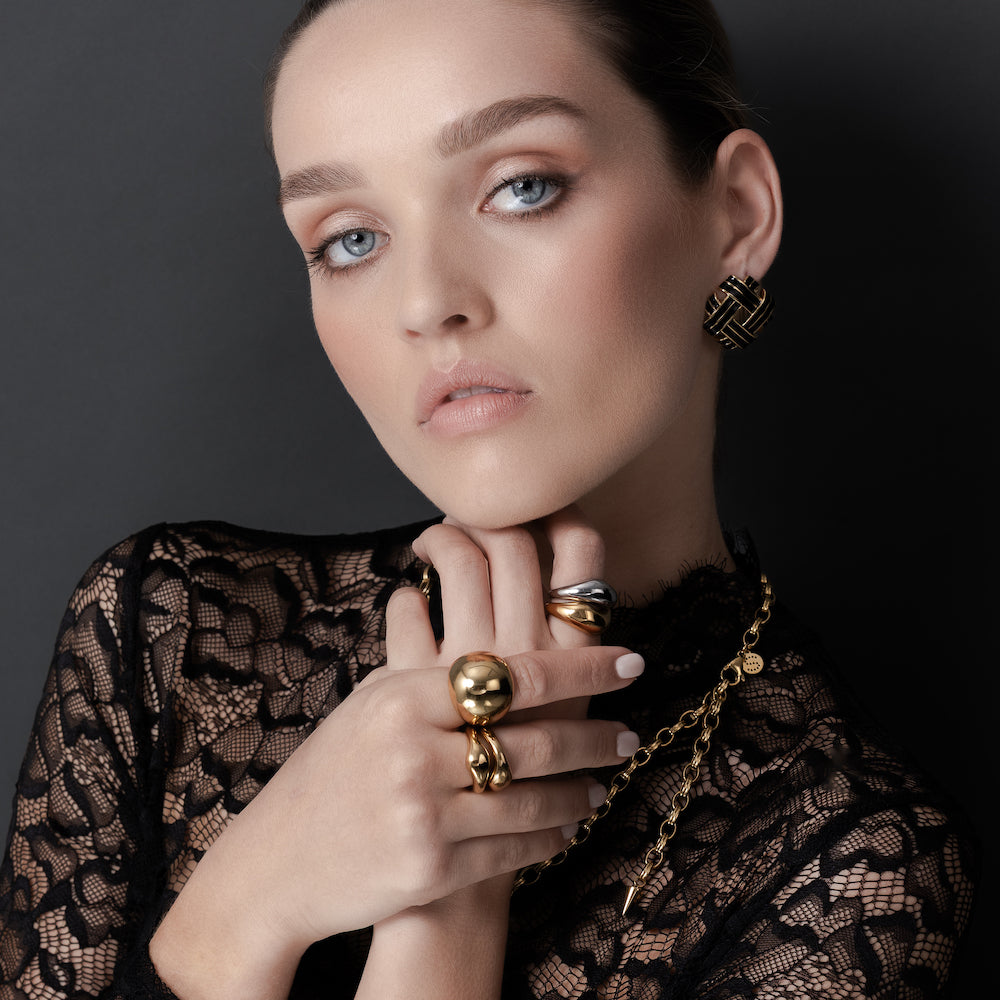 Statement rings in 14k gold-plated stainless steel