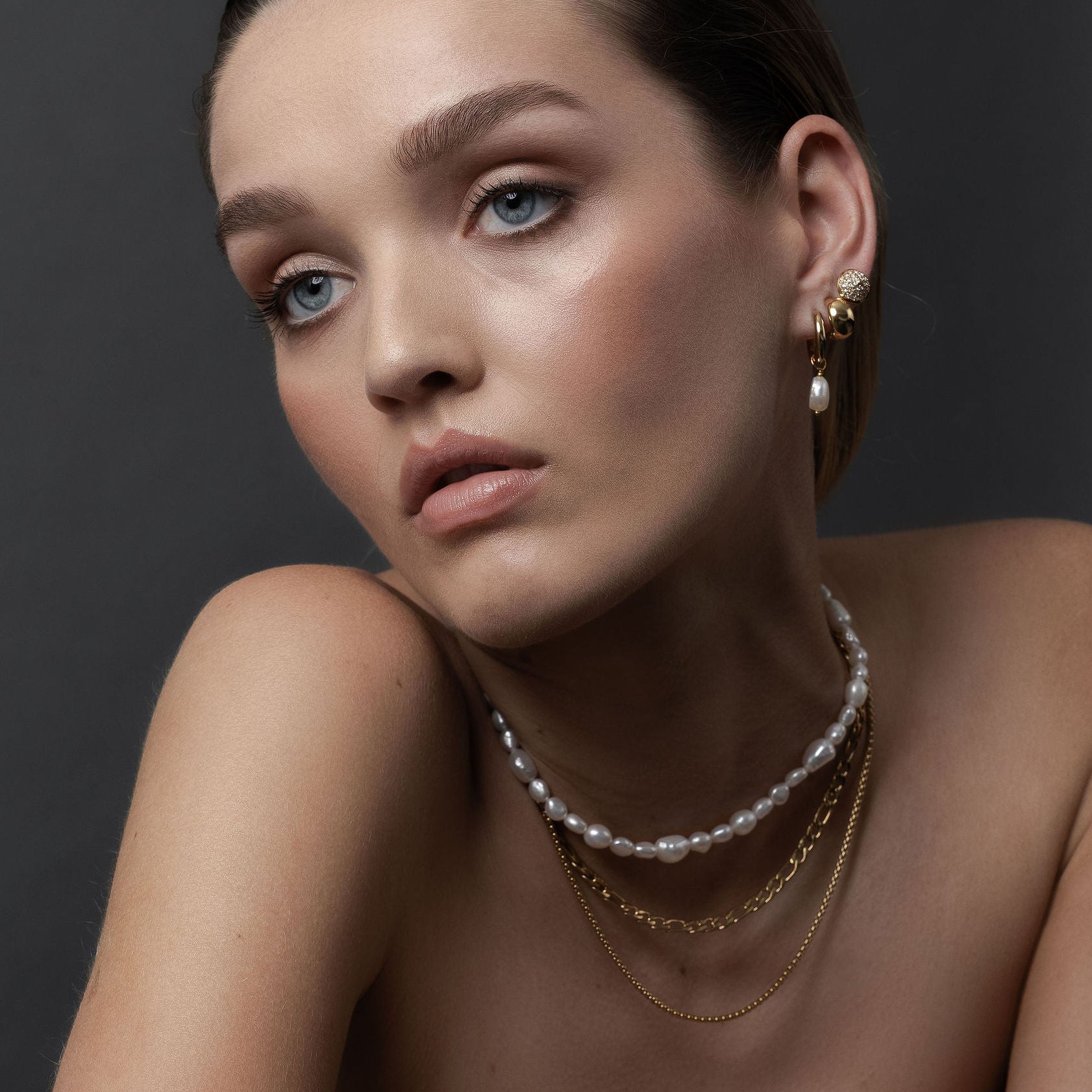 Allure Necklace in 14k gold-plated stainless steel with freshwater pearls | Silk & Steel Jewellery