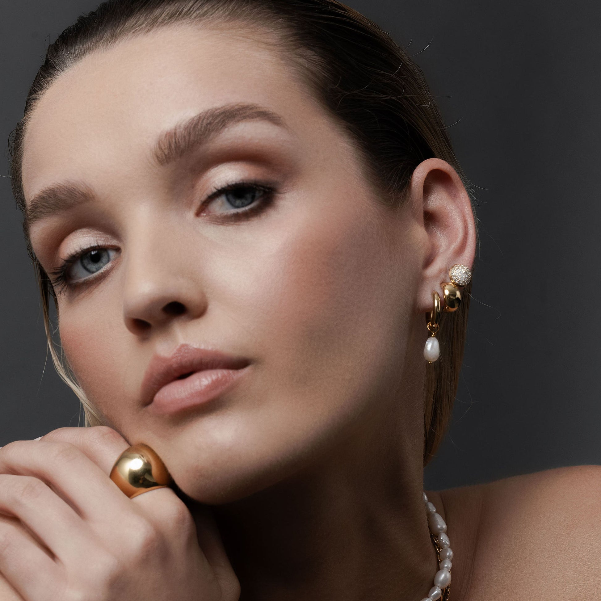 Allure Pearl Hoop Earrings in 14k gold-plated stainless steel | Silk & Steel Jewellery