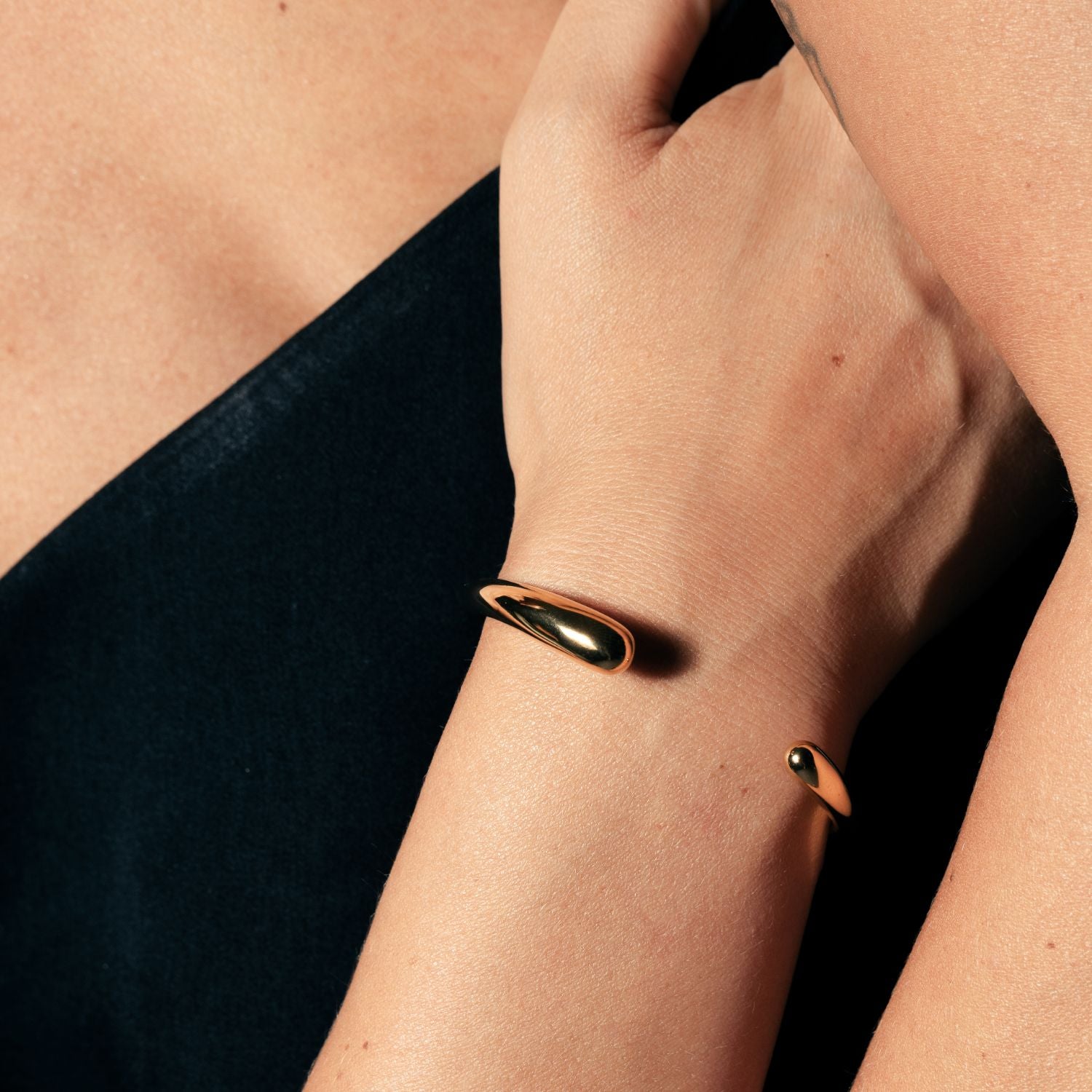Silk & Steel Aura cuff in silver stainless steel.