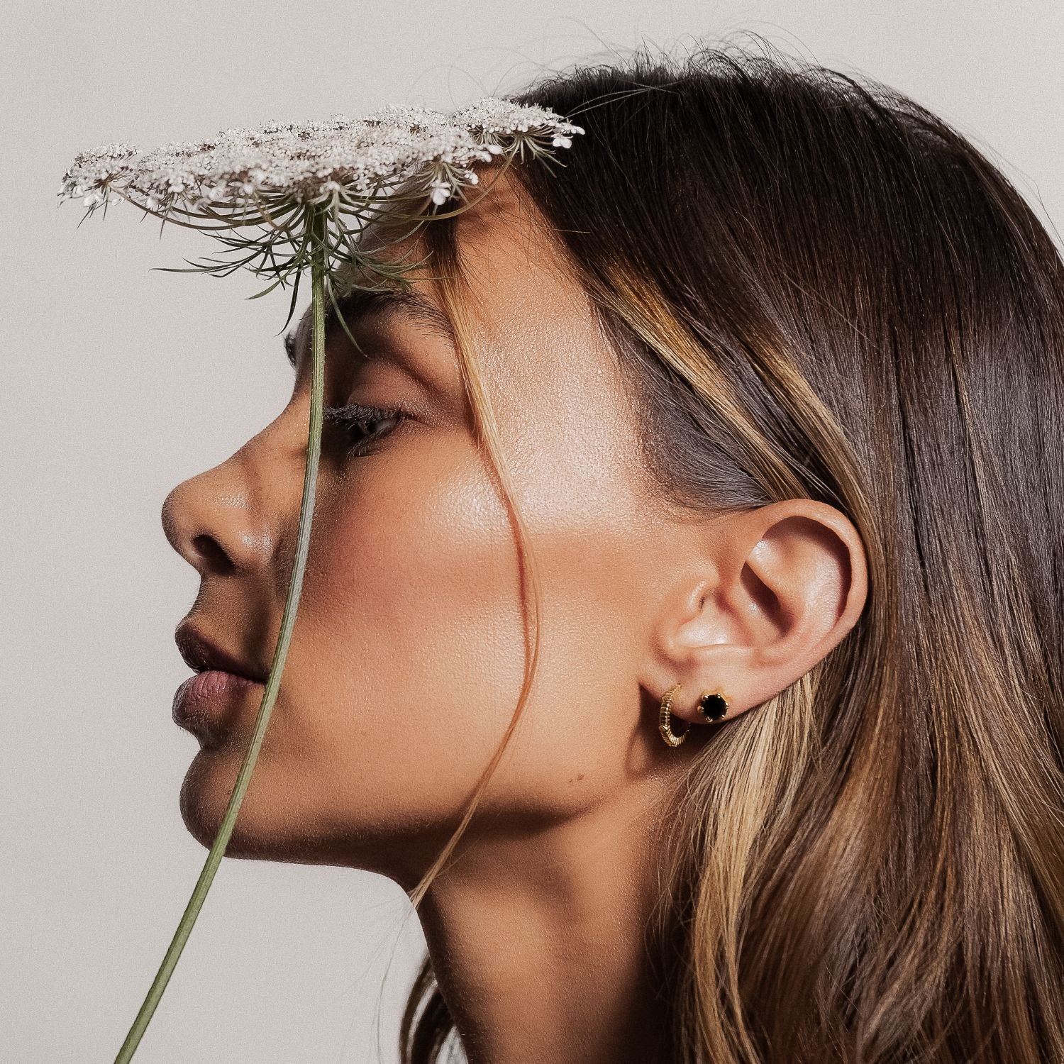 Silk & Steel Harmony stud earrings with black spinel in rhodium-plated sterling silver.