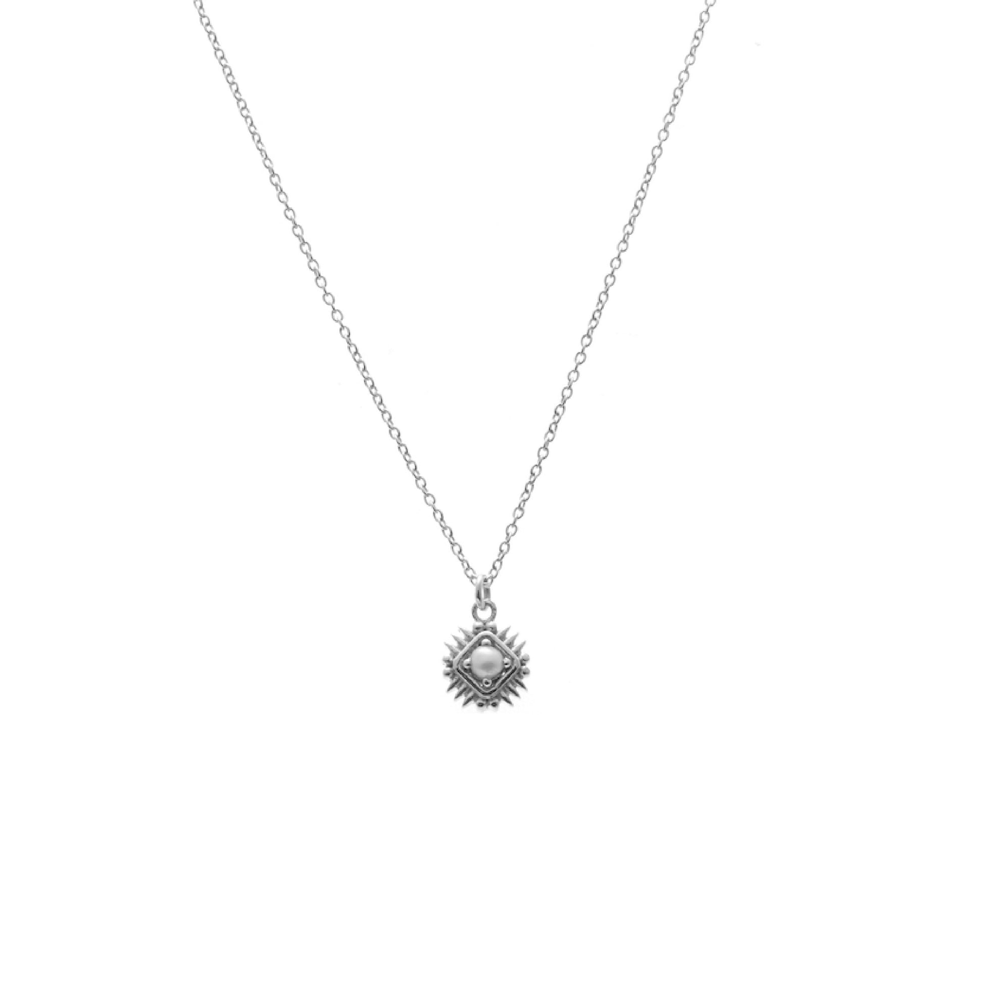 Silk & Steel Jewellery Petite Perle Necklace – Pearl + Silver