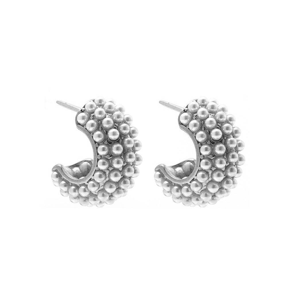 Silk & Steel Hera hoop earrings with pearls in silver stainless steel.