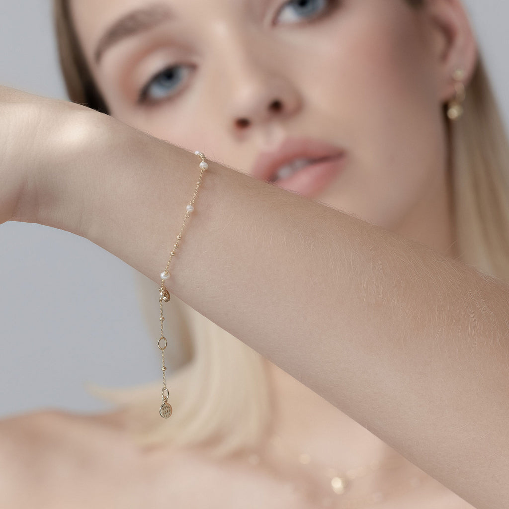 Superfine Dotty Bracelet in sterling silver with freshwater pearls